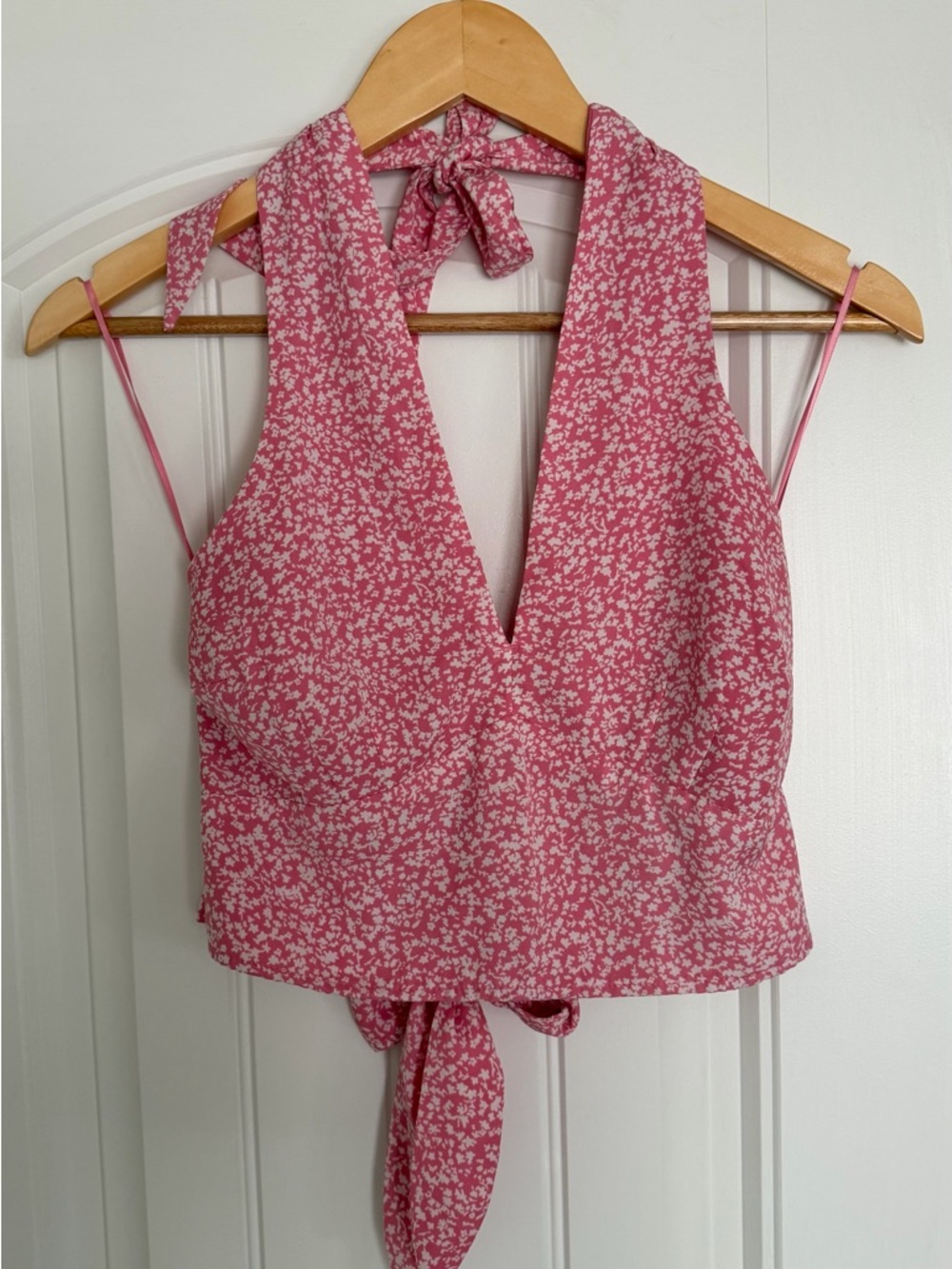 Abercrombie & Fitch Pink Floral Halter Tie Crop Top